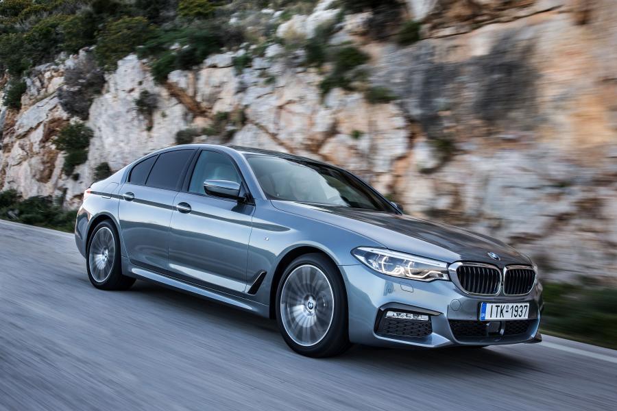  BMW 520d Sedan M Sport 2017 года  (WW) (фото 13 из 40)